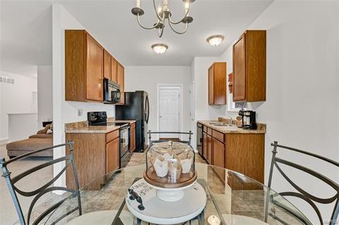 98 Tisbury Ct, O'fallon, MO 63366 photo 9