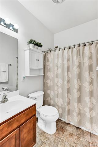 98 Tisbury Ct, O'fallon, MO 63366 photo 18