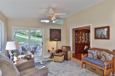 347 Buckhurst Dr, Ballwin, MO 63021 photo 10