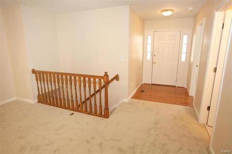 19 Piepers Glen Ct, O'fallon, MO 63366 photo 2