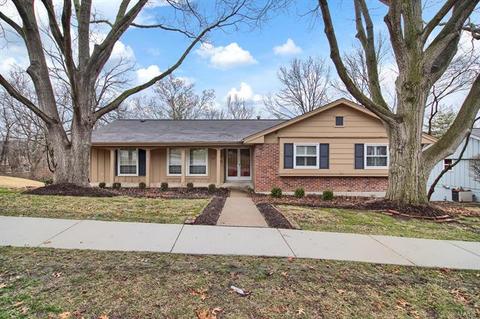 785 Berquist, Ballwin, MO 63011 photo 1