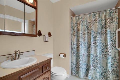 785 Berquist, Ballwin, MO 63011 photo 15