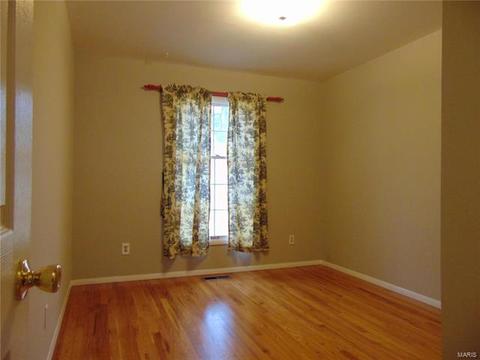 323 Wildforest Dr, Ballwin, MO 63011 photo 15