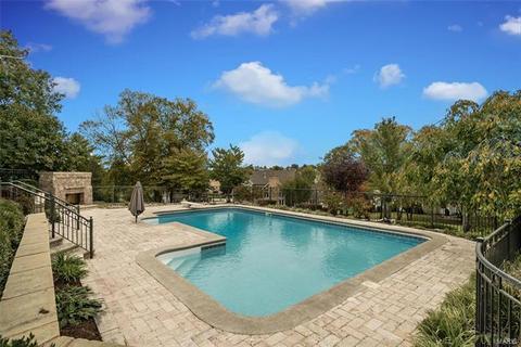 75 W Meath Ring, Weldon Spring, MO 63304 photo 2