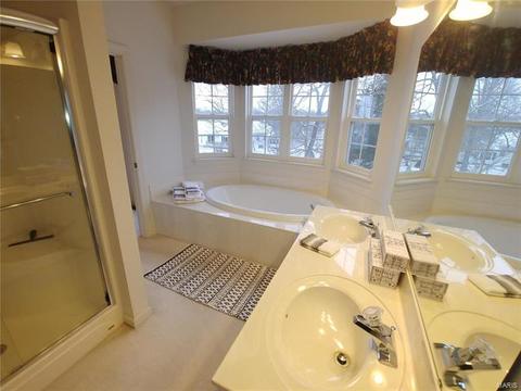 220 Whitmoor Forest Ct, Weldon Spring, MO 63304 photo 9