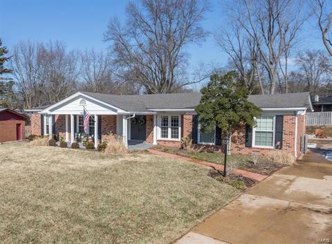 425 Tamarack Dr, Ballwin, MO 63011 photo 3