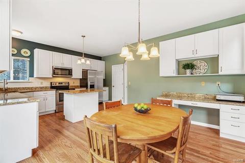 929 Emerald Oaks Ct, Eureka, MO 63025 photo 14