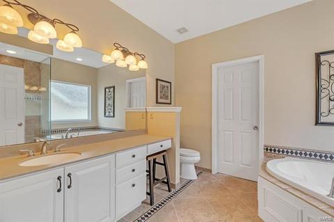 929 Emerald Oaks Ct, Eureka, MO 63025 photo 20