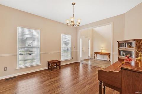 929 Emerald Oaks Ct, Eureka, MO 63025 photo 4