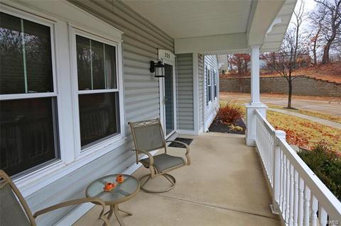 325 Hawks View Dr, O'fallon, MO 63368 photo 3