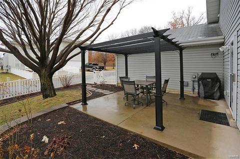 325 Hawks View Dr, O'fallon, MO 63368 photo 25