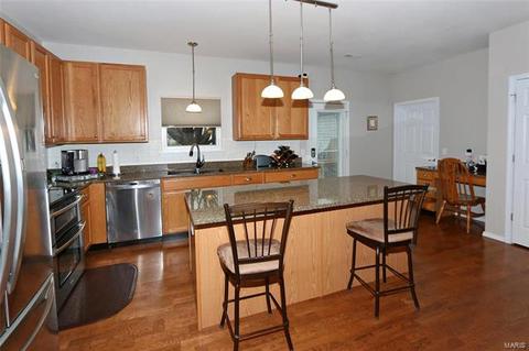 325 Hawks View Dr, O'fallon, MO 63368 photo 11
