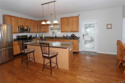 325 Hawks View Dr, O'fallon, MO 63368 photo 10