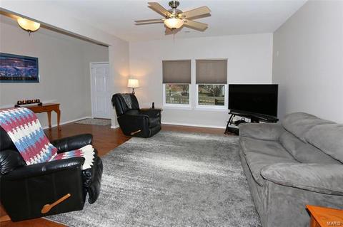 325 Hawks View Dr, O'fallon, MO 63368 photo 7