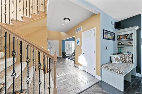341 Carr Manor Ct, Ballwin, MO 63021 photo 4