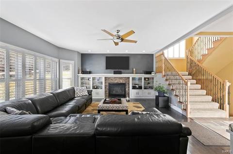 341 Carr Manor Ct, Ballwin, MO 63021 photo 11