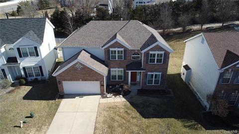341 Carr Manor Ct, Ballwin, MO 63021 photo 2