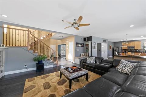 341 Carr Manor Ct, Ballwin, MO 63021 photo 10