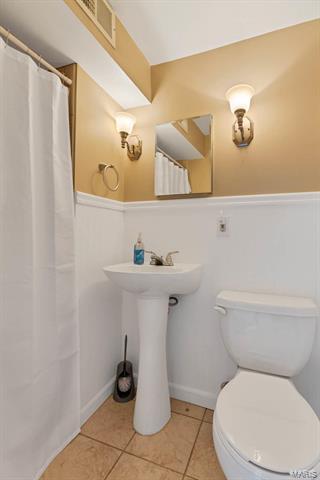 1205 Rivoli Dr, Manchester, MO 63011 photo 21