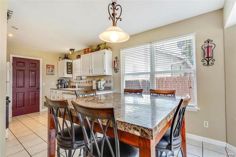 840 Molloy Dr, O'fallon, MO 63366 photo 8