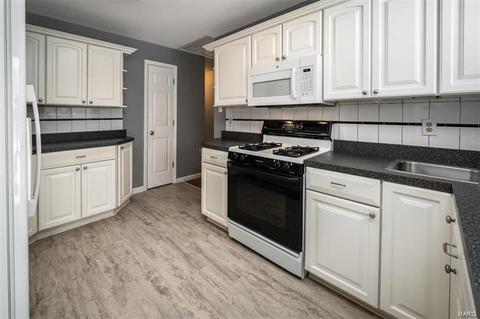 400 Palermo, Ballwin, MO 63021 photo 11