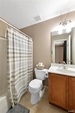 409 Saint Gemma Dr, O'fallon, MO 63366 photo 36