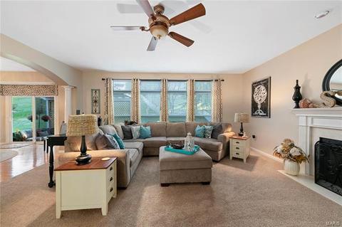 409 Saint Gemma Dr, O'fallon, MO 63366 photo 9