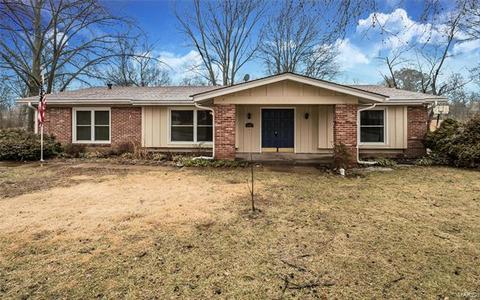 577 Fieldstone Ln, Ballwin, MO 63011 photo 1