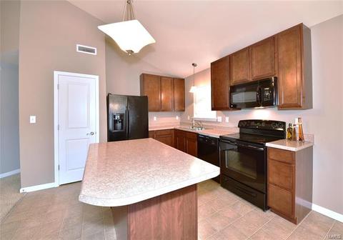 331 Bramblett Hls, O'fallon, MO 63366 photo 3