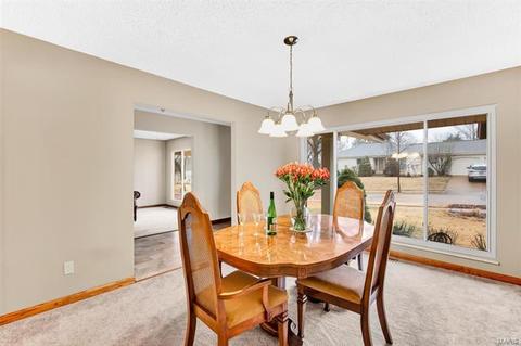 812 Wayfarer Dr, Manchester, MO 63021 photo 8