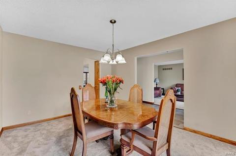 812 Wayfarer Dr, Manchester, MO 63021 photo 9