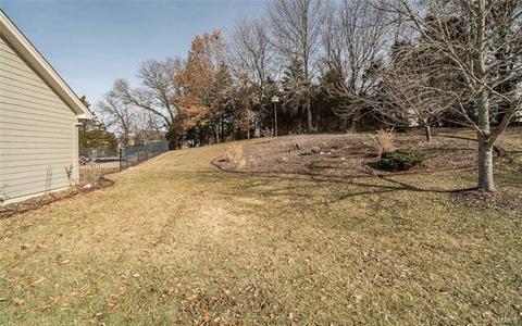 5529 Hennsley Cir, Weldon Spring, MO 63304 photo 51