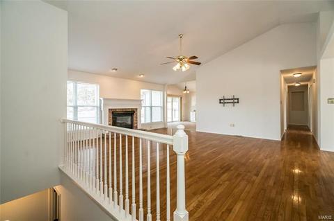 5529 Hennsley Cir, Weldon Spring, MO 63304 photo 15