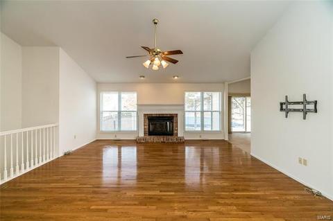 5529 Hennsley Cir, Weldon Spring, MO 63304 photo 14