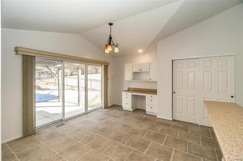 5529 Hennsley Cir, Weldon Spring, MO 63304 photo 27