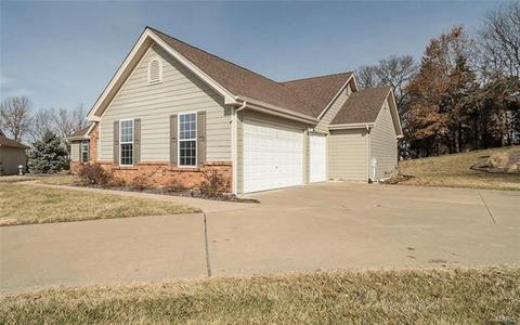 5529 Hennsley Cir, Weldon Spring, MO 63304 photo 6