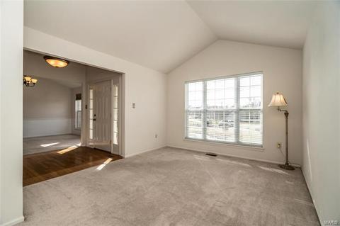 5529 Hennsley Cir, Weldon Spring, MO 63304 photo 13
