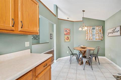 1415 Greenfield Crossing Ct, Ballwin, MO 63021 photo 12