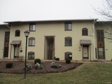 176 Carmel Woods, Ellisville, MO 63021 photo 1