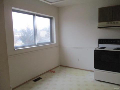 176 Carmel Woods, Ellisville, MO 63021 photo 8