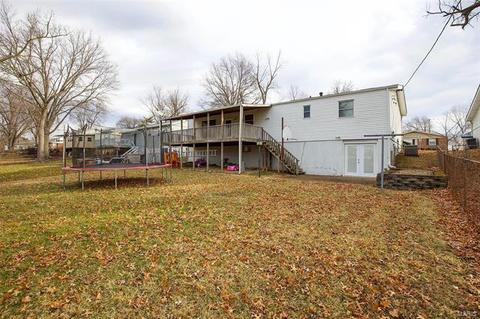707 Wild Walnut Ln, Manchester, MO 63021 photo 2