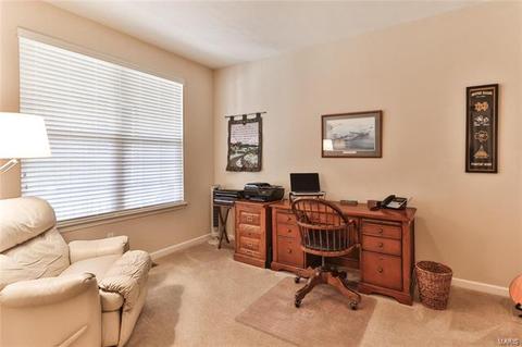 945 Summit Oaks Dr, Eureka, MO 63025 photo 7