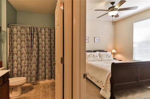 945 Summit Oaks Dr, Eureka, MO 63025 photo 10