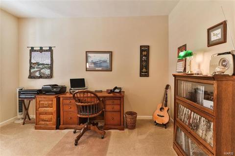 945 Summit Oaks Dr, Eureka, MO 63025 photo 6