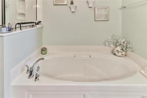 945 Summit Oaks Dr, Eureka, MO 63025 photo 34