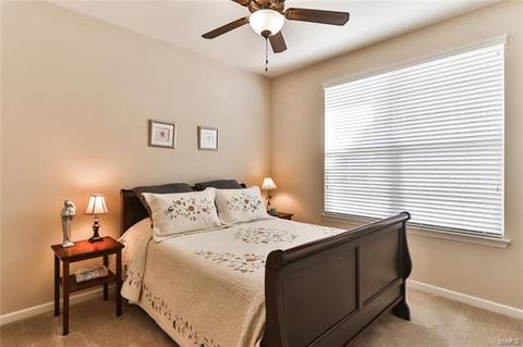 945 Summit Oaks Dr, Eureka, MO 63025 photo 9