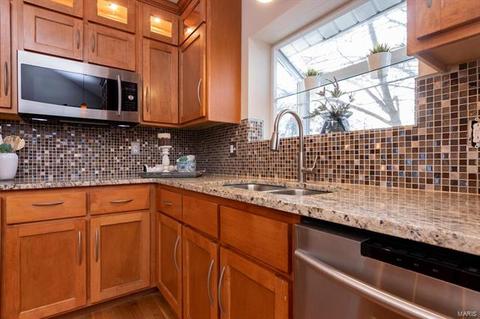 403 Iron Lantern Dr, Ballwin, MO 63011 photo 11