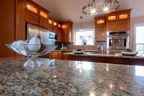 403 Iron Lantern Dr, Ballwin, MO 63011 photo 12