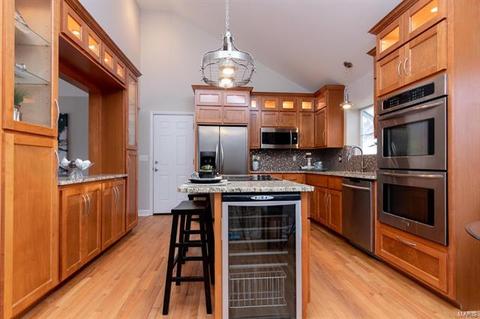 403 Iron Lantern Dr, Ballwin, MO 63011 photo 14