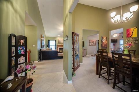 1071 Pearview Dr, Saint Peters, MO 63376 photo 2
